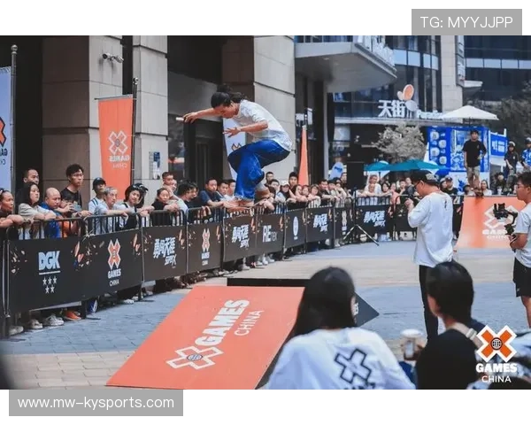 世界滑板巡回赛在城市推广中强调公共安全与青少年技能培养，世界滑板日活动